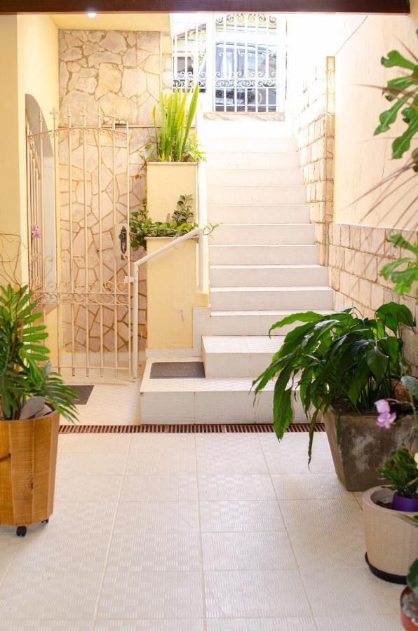 Casa Confortavel Com Piscina- Recanto Da Sol เบโลโอรีซอนชี ภายนอก รูปภาพ