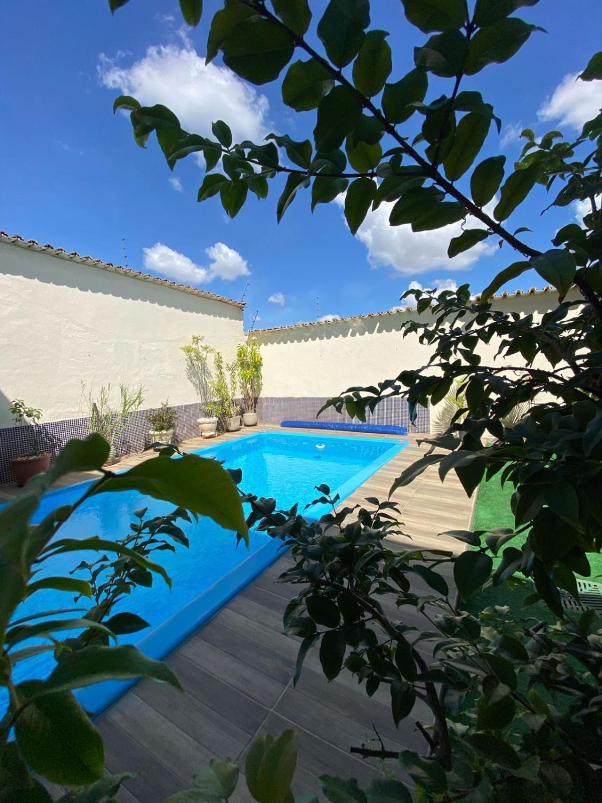 Casa Confortavel Com Piscina- Recanto Da Sol เบโลโอรีซอนชี ภายนอก รูปภาพ